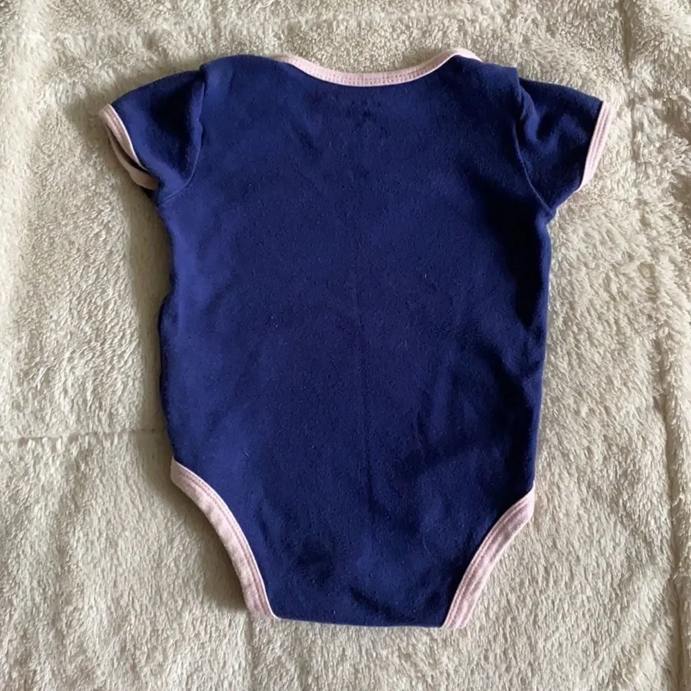 3/$15 Carter’s Onesie “Daddy’s Girl”